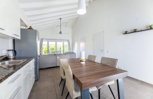 Sint Michiel Apartment | Charming 2BR Apt With Tropical Garden Pool