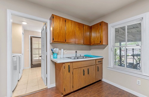 Montverde House | Charming 3-bdrm house. Spacious yard, plenty of parking, & a peaceful setting.