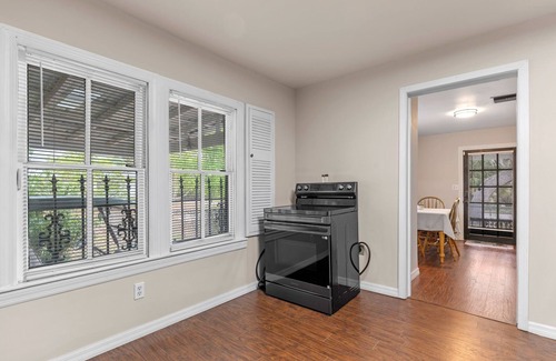 Montverde House | Charming 3-bdrm house. Spacious yard, plenty of parking, & a peaceful setting.