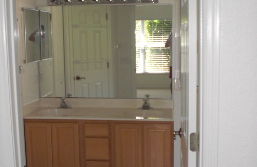 Melbourne Beach House | Charming 3-bdrm house with shared pool and tennis in adorable Melbourne Beach