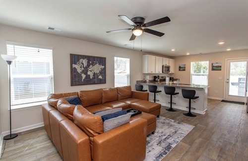 Ocean Isle Beach Cottage | Charming 3-bedroom cottage with WiFi, AC in lovely Ocean Isle Beach