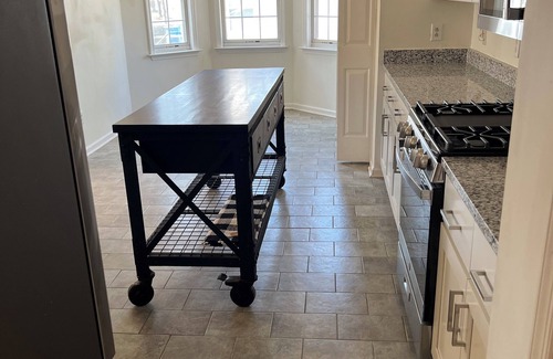 Virginia Beach House | Charming 3-bedroom house with AC and WiFi in awesome Virginia Beach