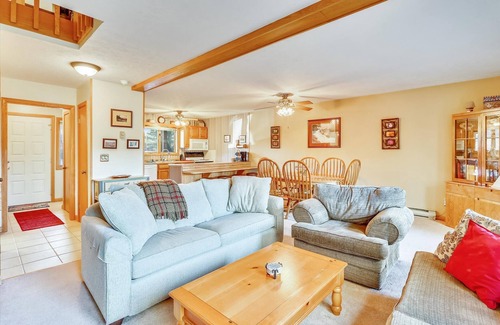 Davis Condo | Charming 3 bedroom mountain condo. Discover Honey Hollow!