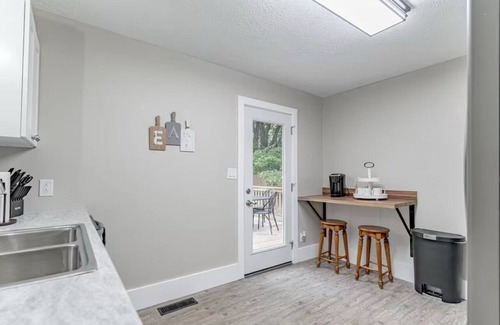 Elizabethtown House | Charming 3-bedroom house in welcoming Elizabethtown