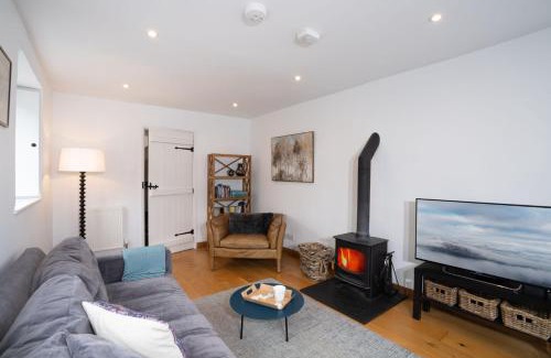 Ambleside House | Charming 3-Bedroom Barn in Ambleside by LetMeStay
