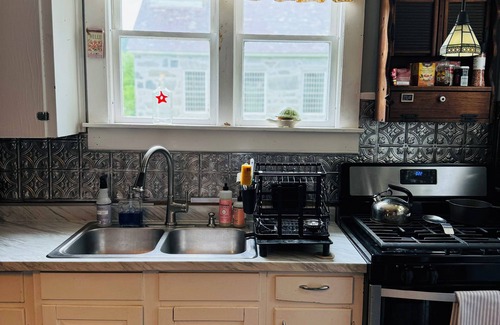 Cavendish House | Charming 3-bedroom home with 3 TVs/WiFi in quintessential Cavendish, Vermont!