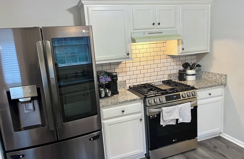 Jonesboro House | Charming 3-bedroom house in Metro Atlanta