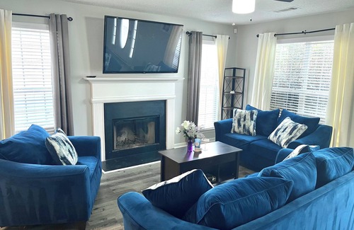 Jonesboro House | Charming 3-bedroom house in Metro Atlanta