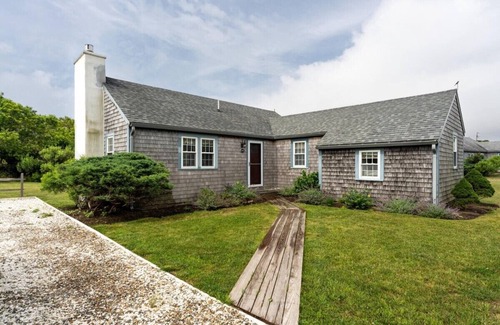 Madaket House | Charming 3-bedroom house in Nantucket, Madaket with WiFi
