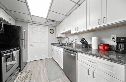 Madison House | Charming 3-bedroom home with firepit