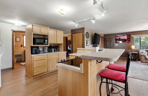 Williamson House | Charming 3-bedroom house with WiFi, AC, in pleasant Williamson Valley, Prescott