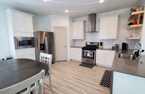 Southeast Houston House | Charming 3-bedroom house in lovely Houston with AC, WiFi