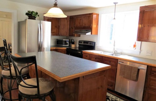 Reading House | Charming 3-bedroom house in Reading, VT