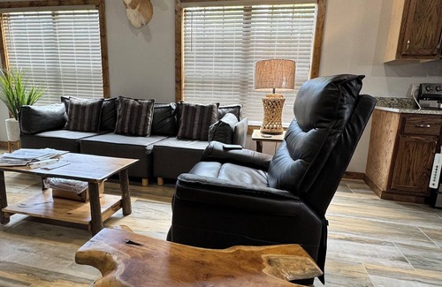 Sardis House | Charming 3-bedroom house with WiFi, AC in nice Sardis
