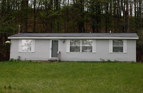 Northport House | Charming 3 Bedroom in the heart of Leelanau County