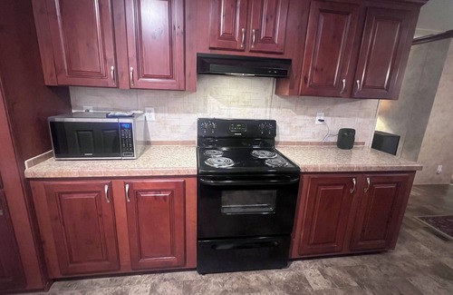 Anderson House | Charming 3-bedroom mobile home with WiFi and AC close to Lake Hartwell