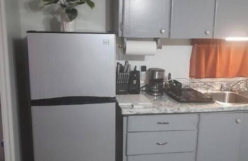 Henrico House | Charming 3-bedroom mobile home with WiFi and AC in lovely Henrico