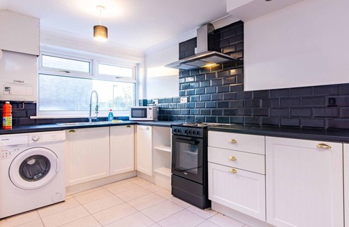 Wallsend House | Charming 3-Bedroom Terrace House with Private Enclosed Garden
