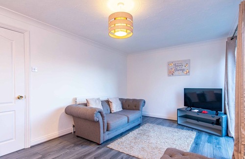 Wallsend House | Charming 3-Bedroom Terrace House with Private Enclosed Garden