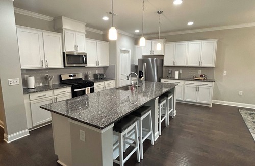 Southwest Raleigh House | Charming 3-bedroom townhouse in Cary/Raleigh.