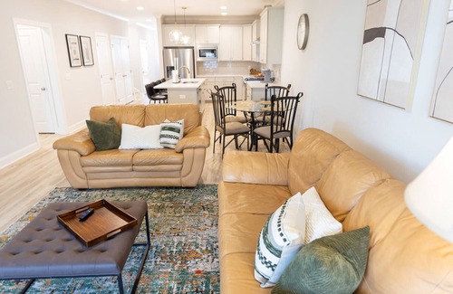 Auburn - Opelika House | Charming 3-bedroom Townhome Kid-Friendly, Auburn