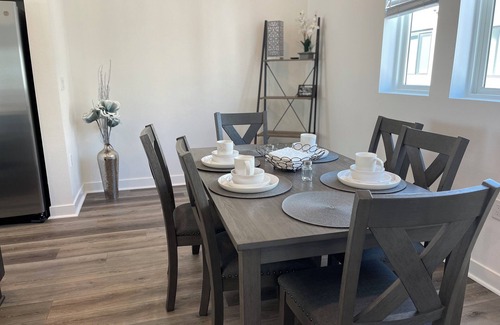 Central San Pedro House | Charming 3-bedroom house in marvelous Los Angeles with WiFi, AC