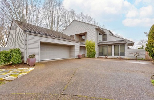 Wilsonville House | Charming 3 Bedroom Home in Wilsonville!