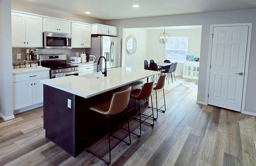 Southwest Ada County Alliance House | Charming 3BR Home in Marvelous Boise – Creekside Yard, Patio & Outdoor Space