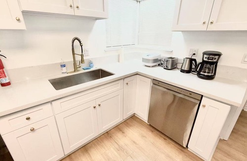 Rowland Heights House | Charming 4-bedroom house in delightful Rowland Heights with WiFi, AC