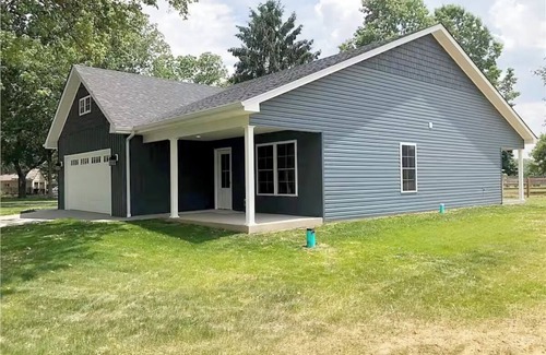 Jeffersonville House | Charming 4 bedroom home minutes from Downtown!