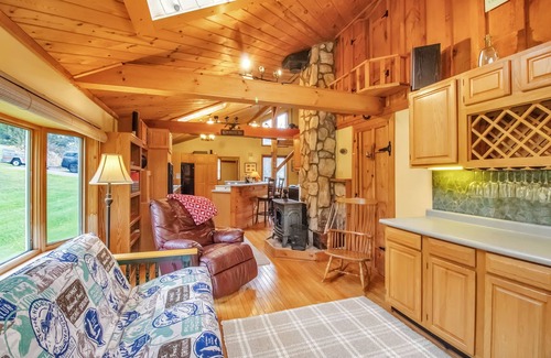 Ellicottville Other | Charming 4-bedroom farmhouse with AC, WiFi in Ellicottville
