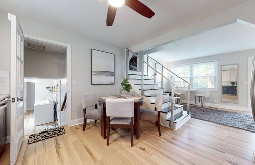 Merry Oaks House | Charming 4-bedroom home with garage and Wi-Fi in Nashville