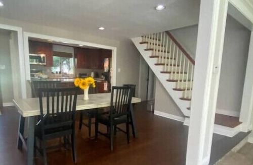 Emerson House | Charming 4 Bedroom Home in NYC Suburbs