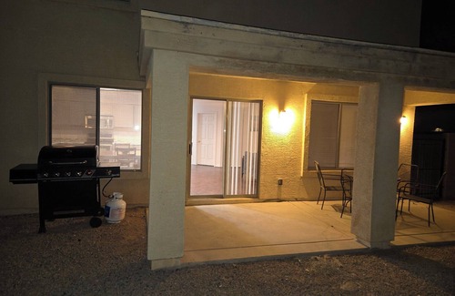 Maricopa House | Charming 4-bedroom house in marvelous Maricopa. Close to major freeways. AC/WIFI
