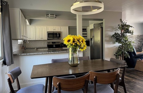 Sonora House | Charming 4-bedroom house with AC, WiFi in fantastic Sonora