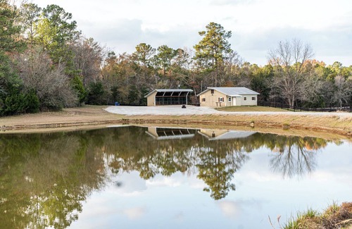 Fitzpatrick House | Charming 4-bedroom country house with AC, high speed WiFi in Fitzpatrick.