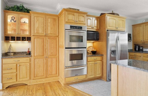 Piney Flats House | Charming 4 Bedroom House on the Lake in Piney Flats