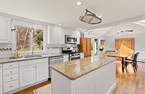 Harwich House | Charming 4 BR house with AC and WiFi and outdoor shower in enchanting Harwich