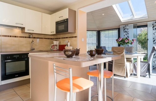Carnac Villa | Charming 4-Room House in Carnac, 300m from Beach, WiFi, Garden, Sleeps 6