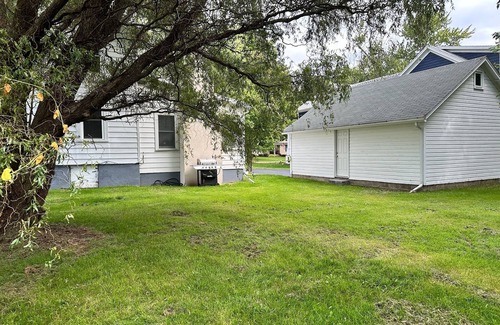 Skaneateles Historic District House | Charming 5-bedroom home located in the BEST neighborhood in Skaneateles!