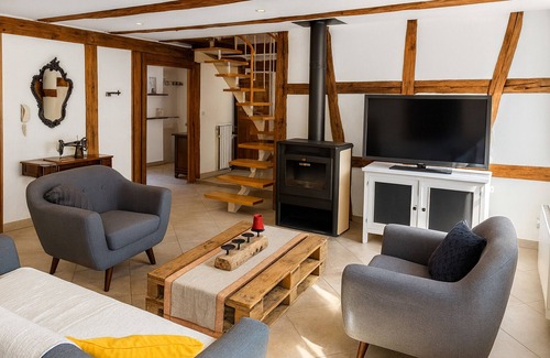 Ammerschwihr Cottage | Charming Alsatian Cottage – 18th Century, 3 Bedrooms, Historic Village, Near Vineyards, Parking Included