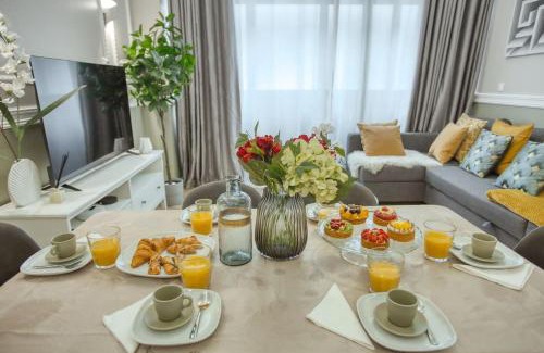 Quartier de la Roquette Apartment | Charming Apart NEW 2 Bedrooms with Aircon