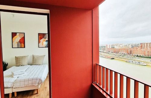Ivry-port Apartment | Charming Apartment With Panoramic Seine River & Eiffel Tower Views