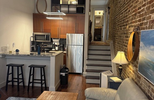 Harleston Village Apartment | Charming Apartment in the Heart of Downtown Charleston