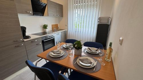 Gemarkung Vohwinkel Apartment | Charming Apartment in historische Polizeiwache