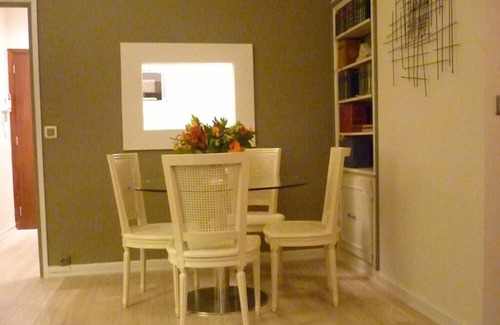 Le Chesnay Apartment | Charming apartment in Parly 2