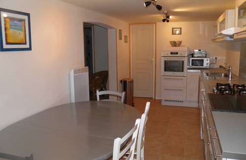 Lecci Apartment | Charming apartment in peaceful villa near Porto-Vecchio