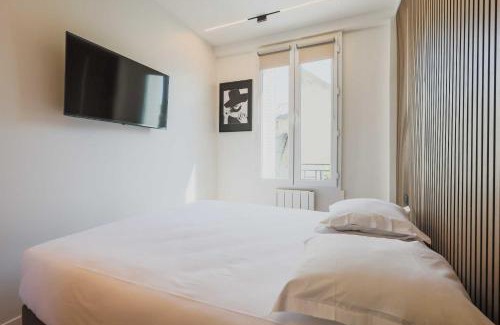 Les Puces de Saint-Ouen Apartment | Charming Appt - 1BDR 4P - Saint Ouen