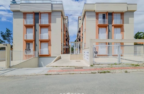 Santinho Apartment | Charming Apt Just 600m From the Sea! - VLA