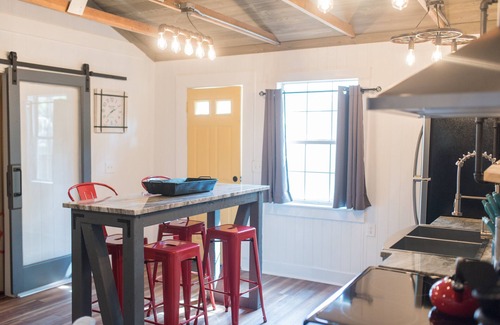 Summerville Historic District House | Charming Barn Getaway